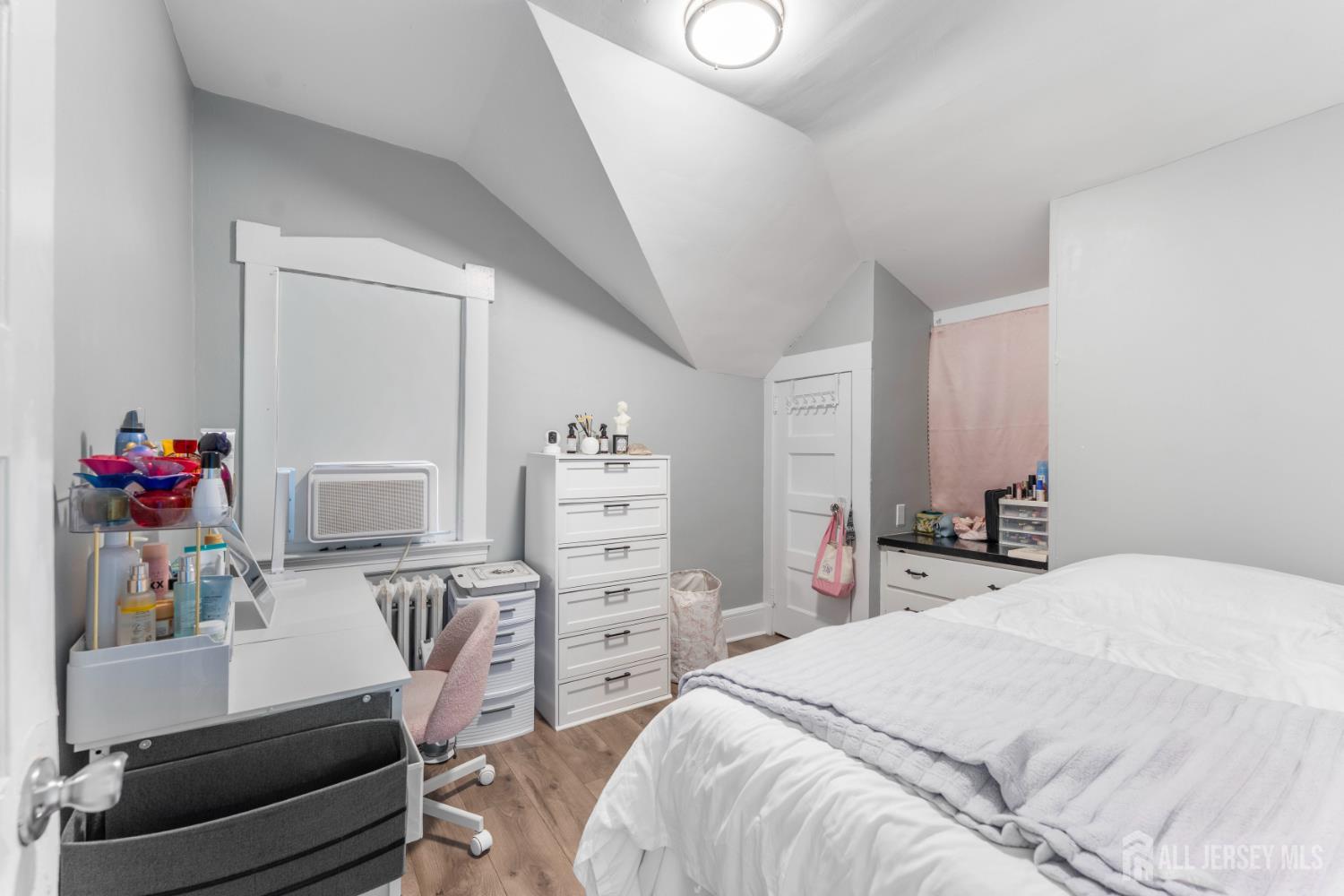341 Mountain View Terrace Dunellen, NJ 08812 - Photo 11 of 28