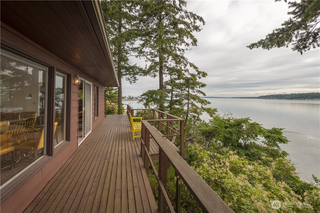 2351 North Nugent Road Lummi Island, WA 98262 - Photo 15 of 33
