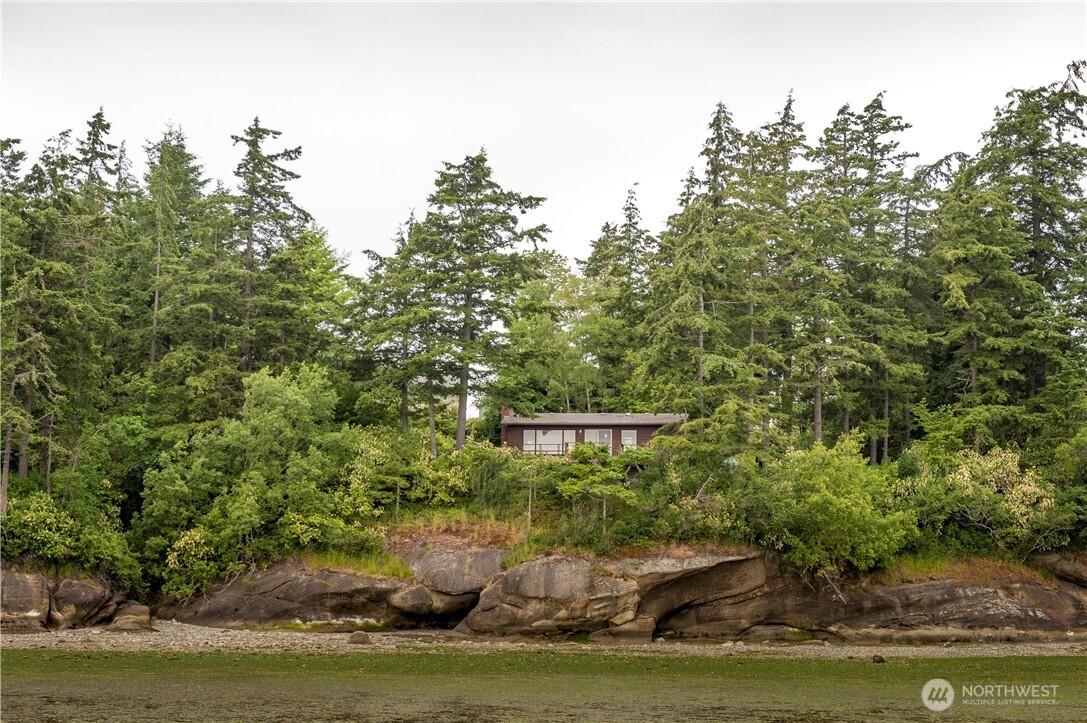 2351 North Nugent Road Lummi Island, WA 98262 - Photo 22 of 33