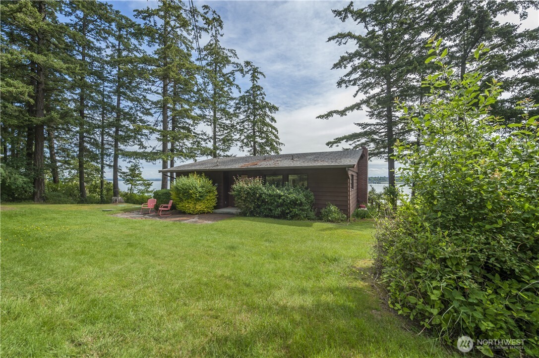 2351 North Nugent Road Lummi Island, WA 98262 - Photo 3 of 33