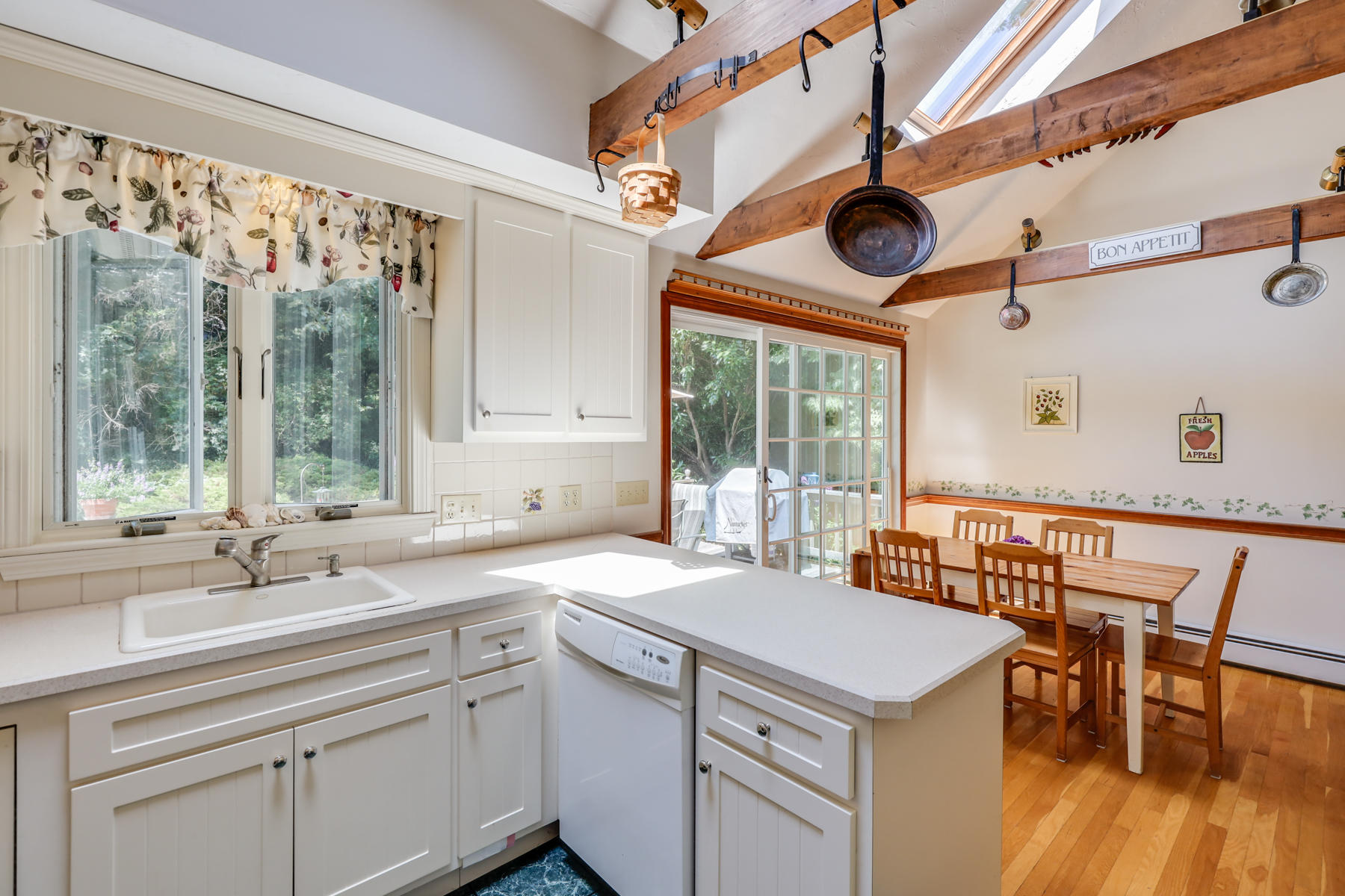 528 South Orleans Road Orleans, MA 02653 - Photo 19 of 41 3P2A6399