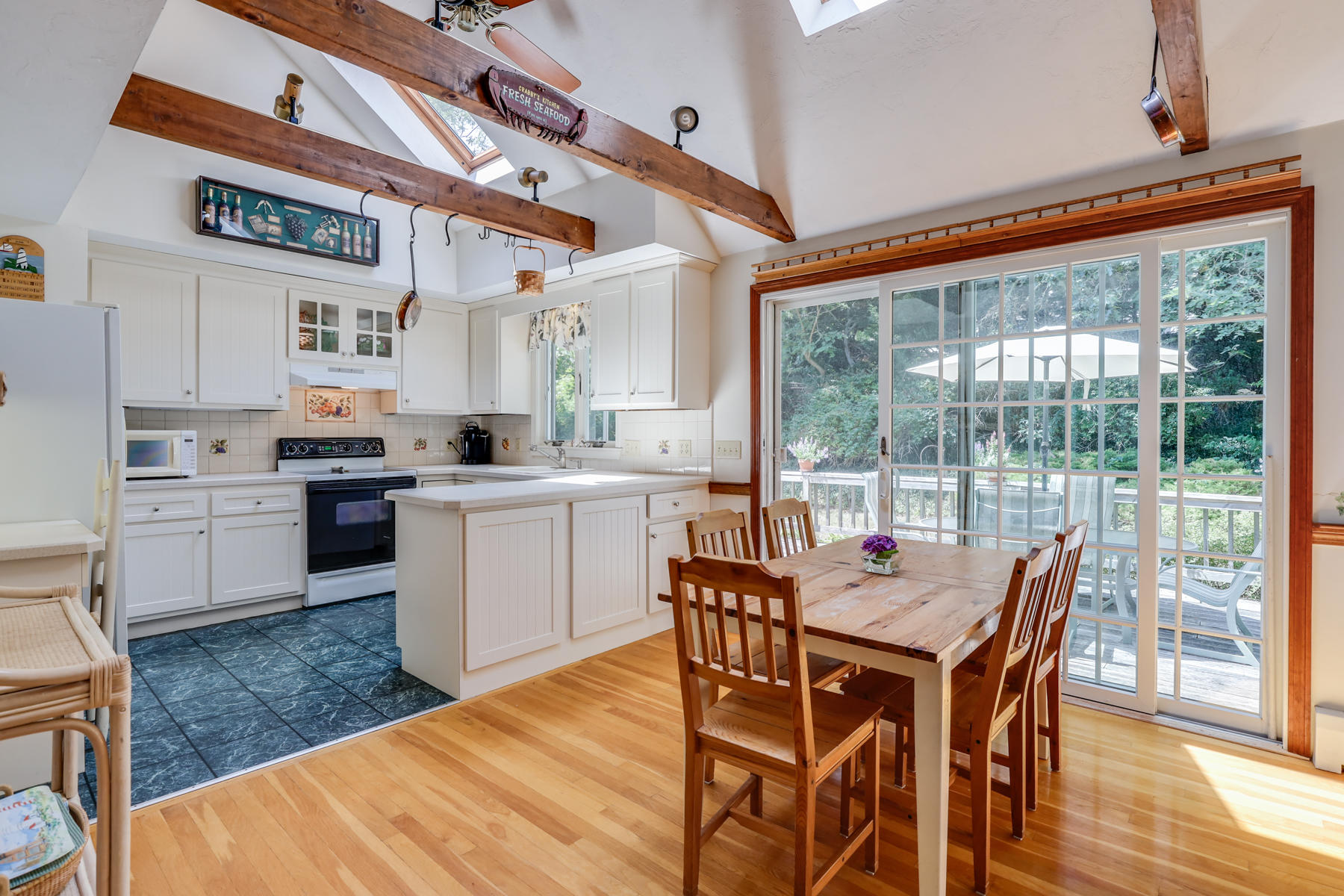 528 South Orleans Road Orleans, MA 02653 - Photo 2 of 41 3P2A6374