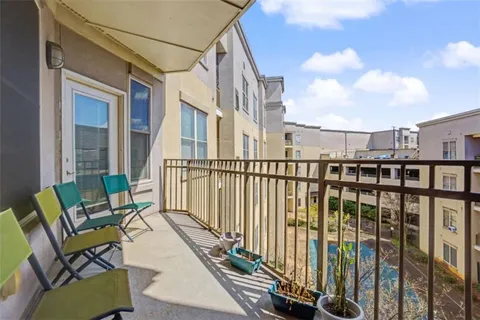 $220,000 | 870 Mayson Turner Road Northwest, Unit 1311, Atlanta, GA 30314