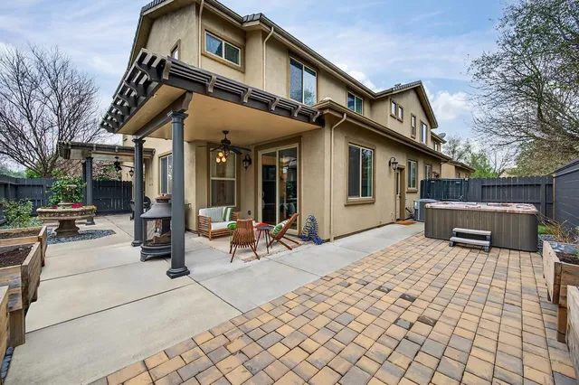 $589,000 | 7102 Orchard Circle, Penryn, CA 95663