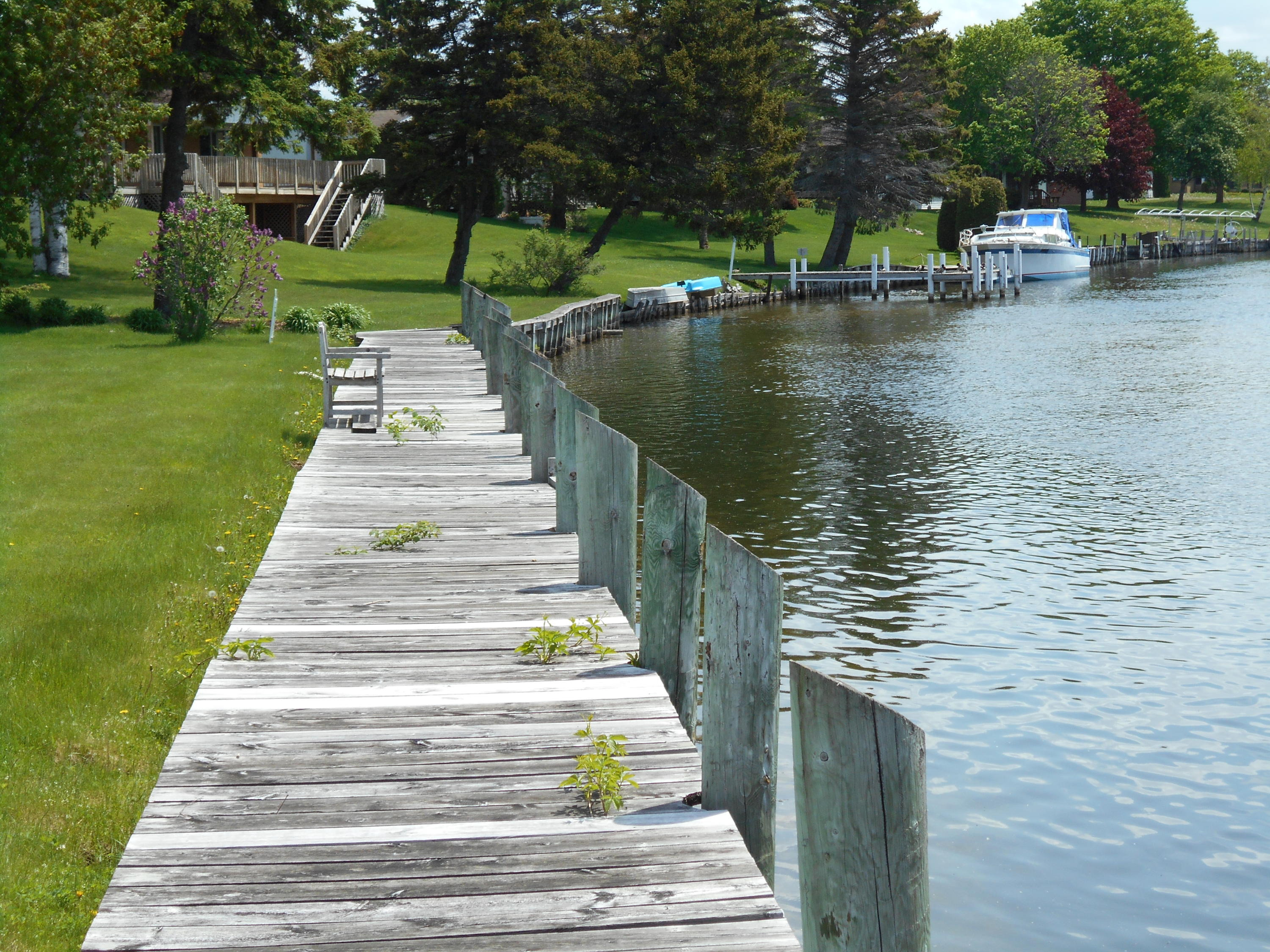 150 D Riverside Drive Cheboygan, MI 49721 - Photo 15 of 22 Gallery Image 15