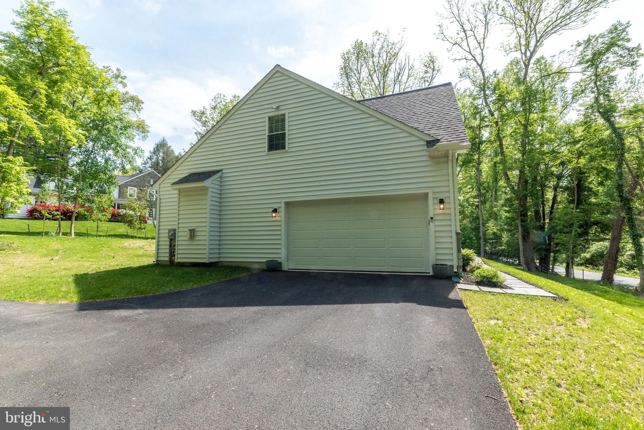 14 Rose Hill Road Media, PA 19063 - Photo 47 of 49 Driveway