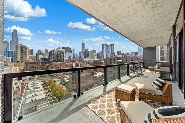 $1,995,000 | 400 West Huron Street, Unit 1001, Chicago, IL 60654