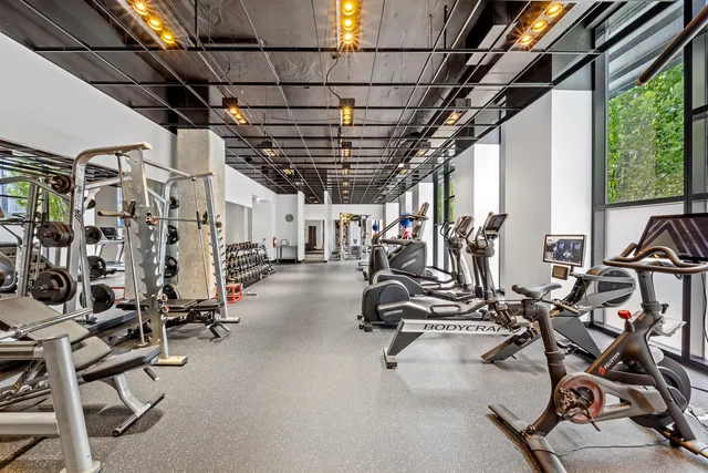 $1,995,000 | 400 West Huron Street, Unit 1001, Chicago, IL 60654