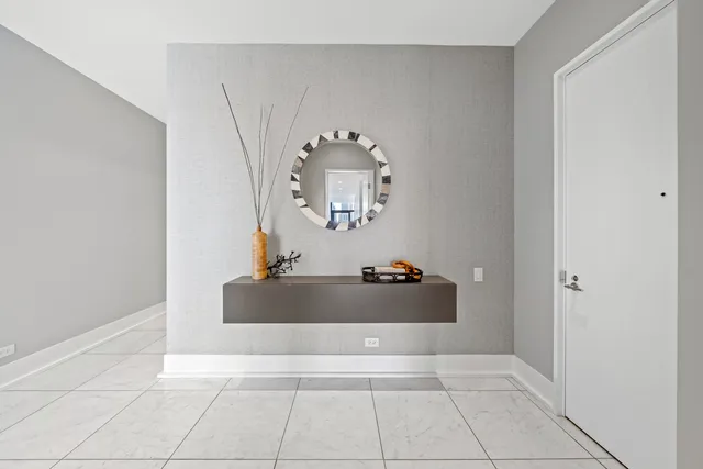 $1,995,000 | 400 West Huron Street, Unit 1001, Chicago, IL 60654