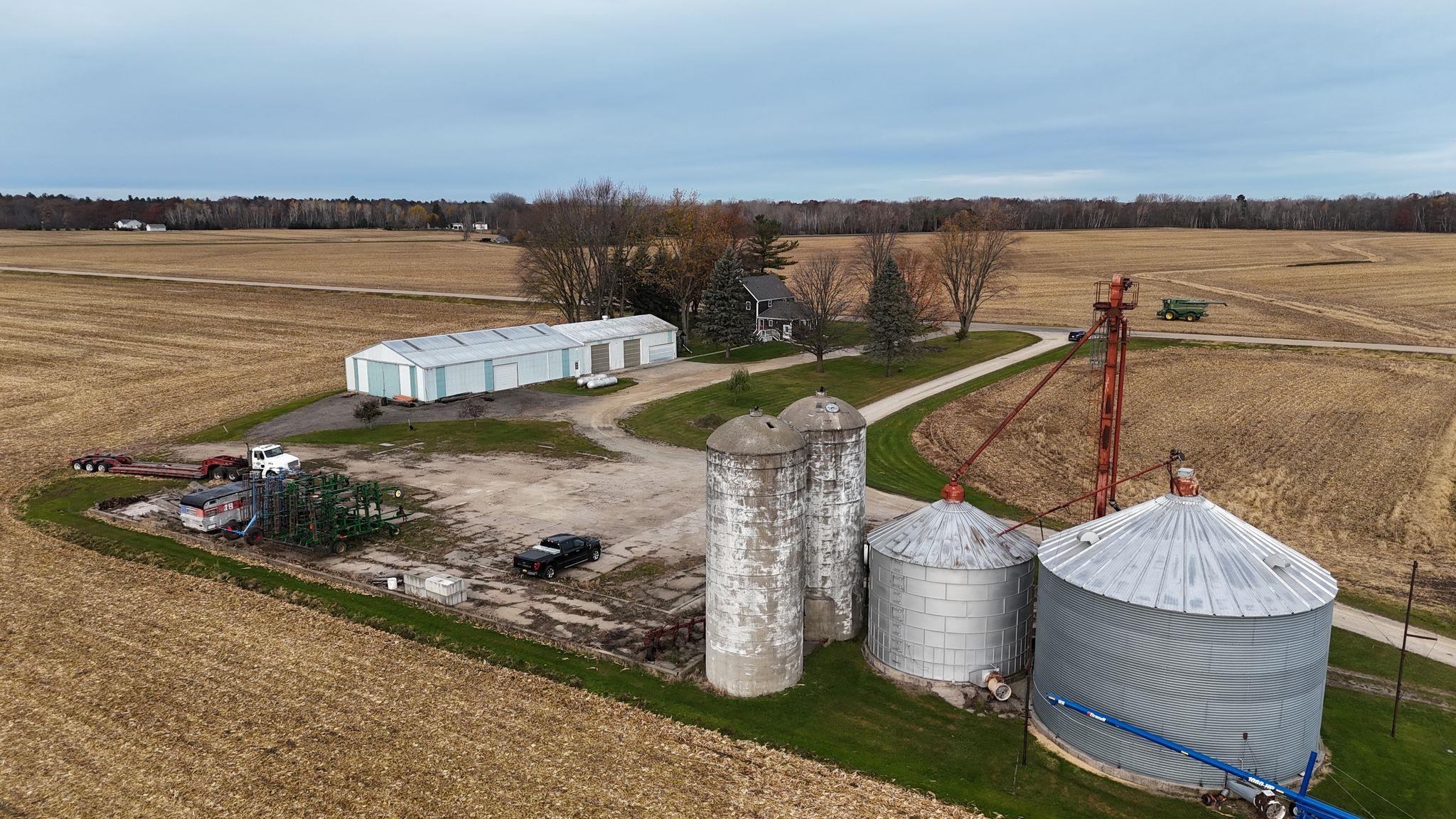W7185 County Rd P Shiocton, WI 54170 - Photo 2 of 44