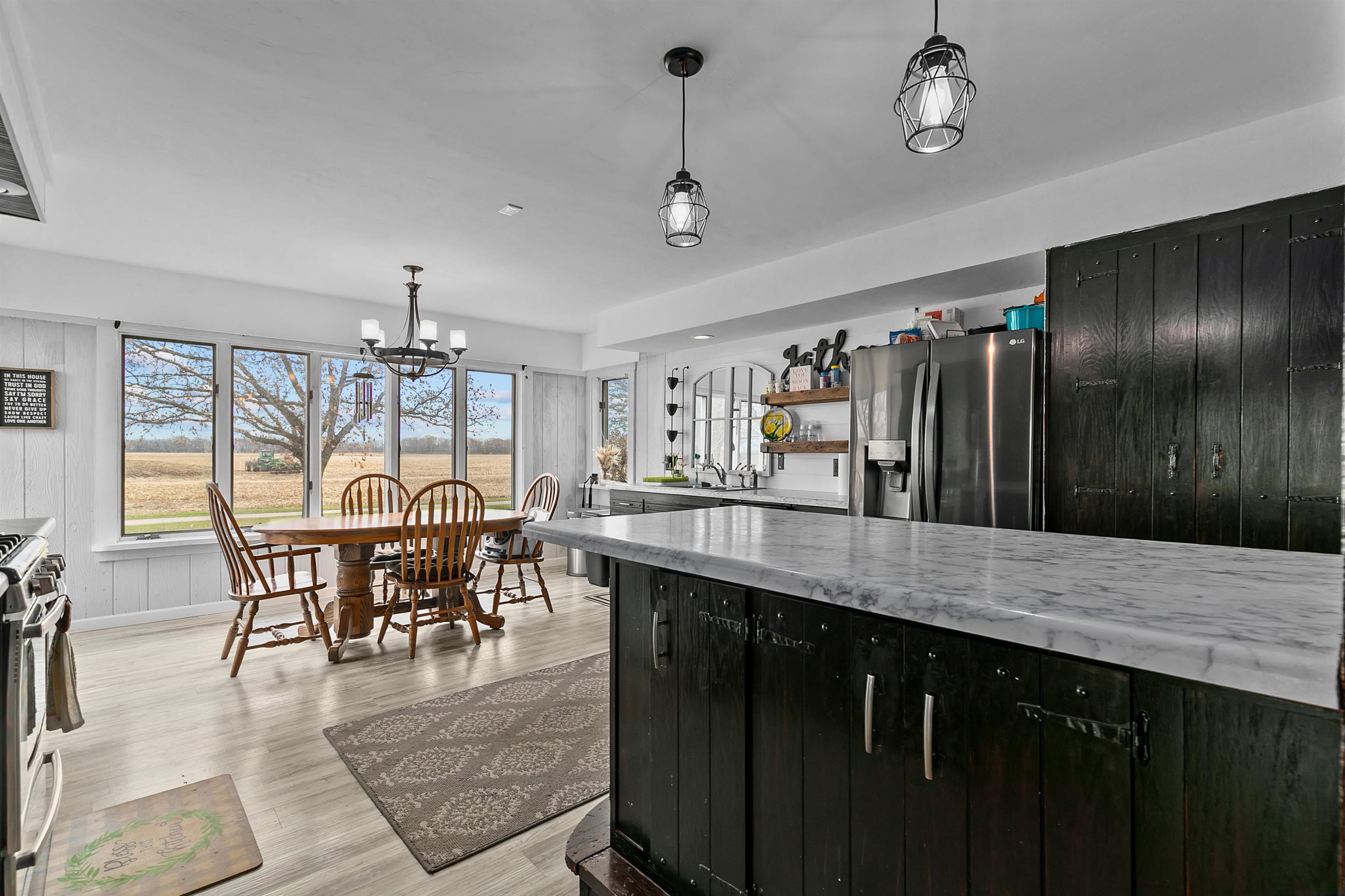 W7185 County Rd P Shiocton, WI 54170 - Photo 9 of 44