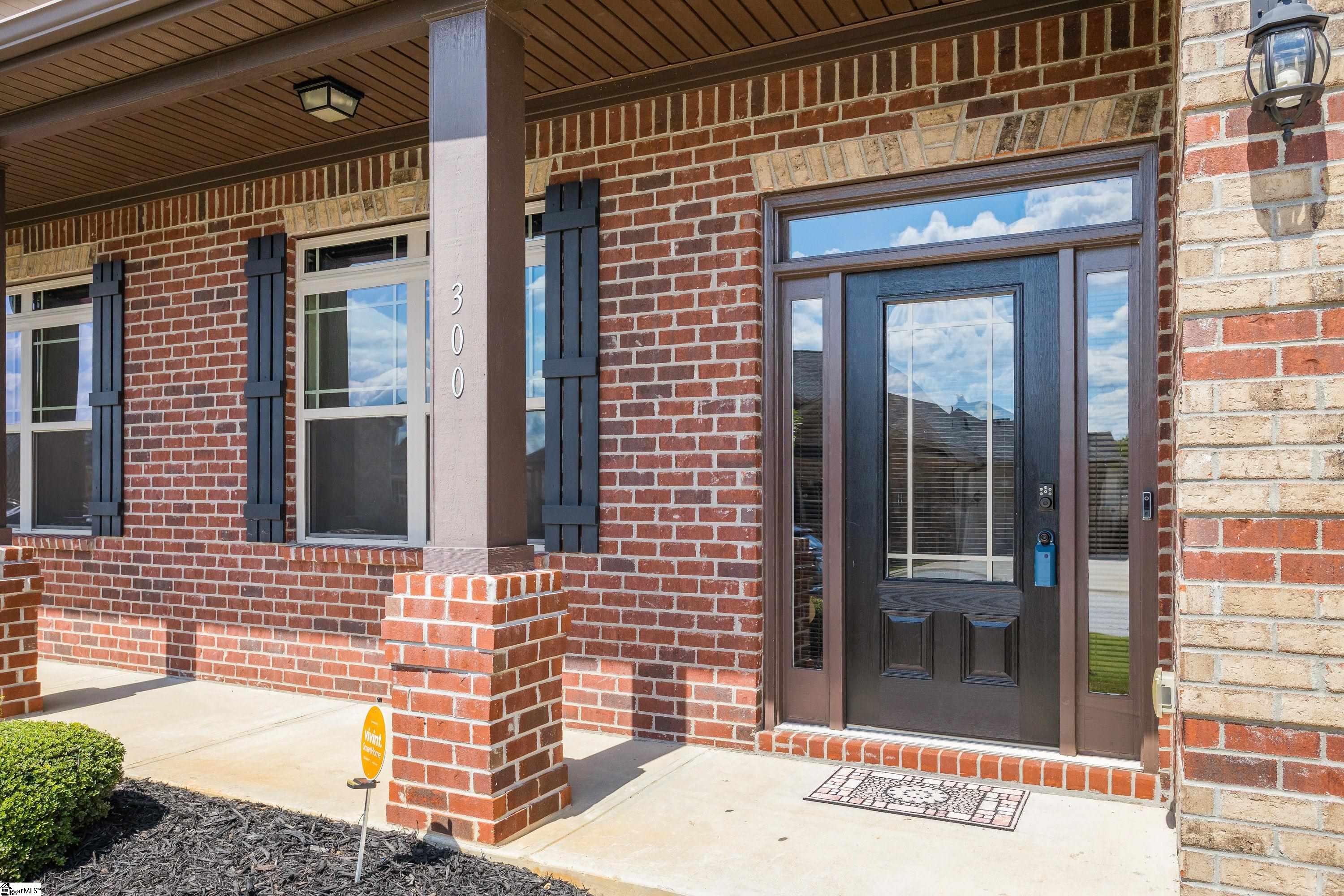300 Stoneleigh Road Simpsonville, SC 29681 - Photo 2 of 36 Gallery Image 2