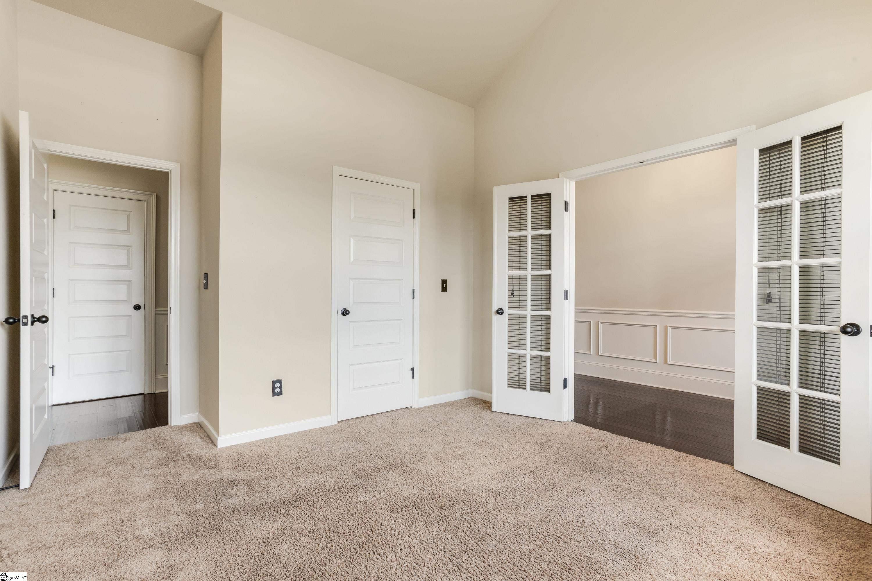 300 Stoneleigh Road Simpsonville, SC 29681 - Photo 5 of 36 Gallery Image 5