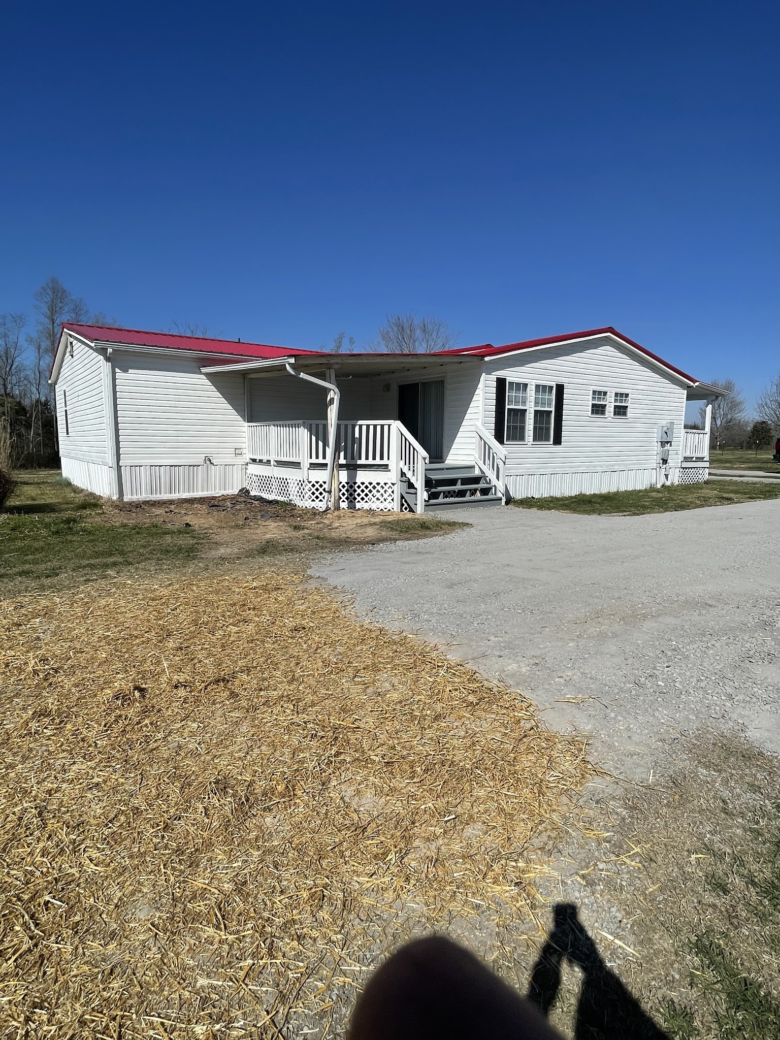 324 Powell Road Red Boiling Springs, TN 37150 - Photo 3 of 13 a view of a house with a yard