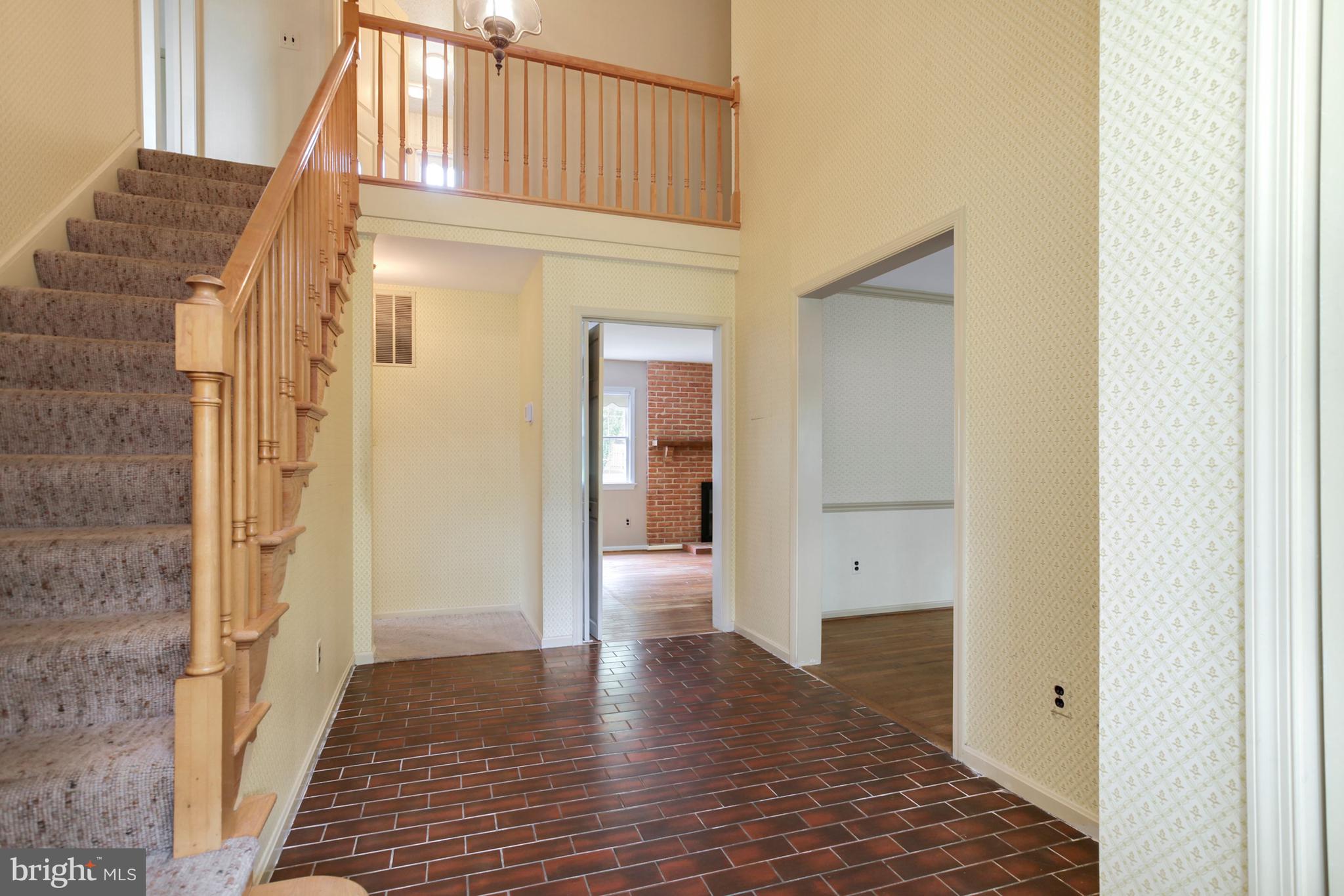 8488 Reservoir Road Fulton, MD 20759 - Photo 3 of 37 Foyer