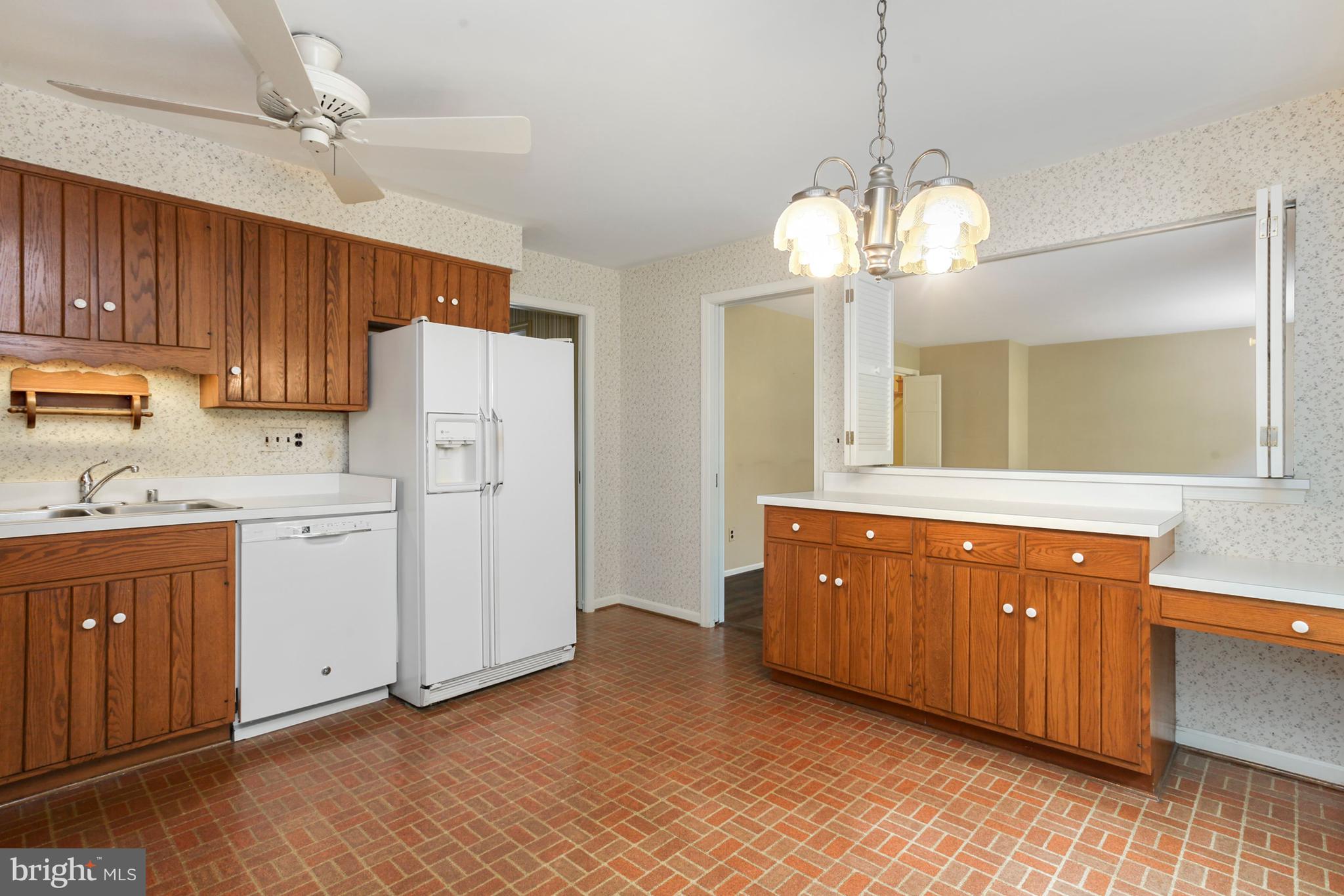 8488 Reservoir Road Fulton, MD 20759 - Photo 10 of 37 Kitchen