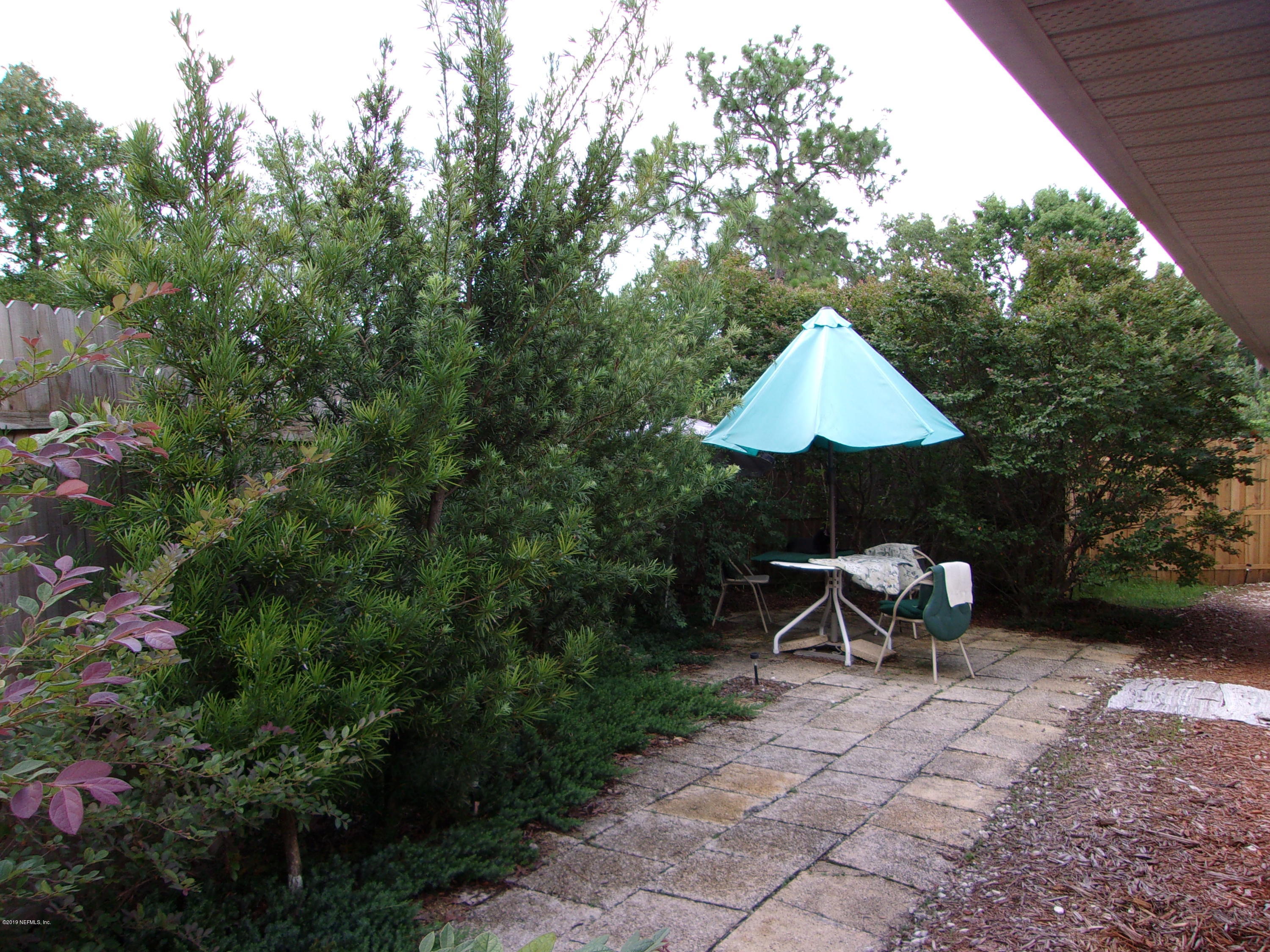 882 Southeast 46th Loop Keystone Heights, FL 32656 - Photo 22 of 23 patio4