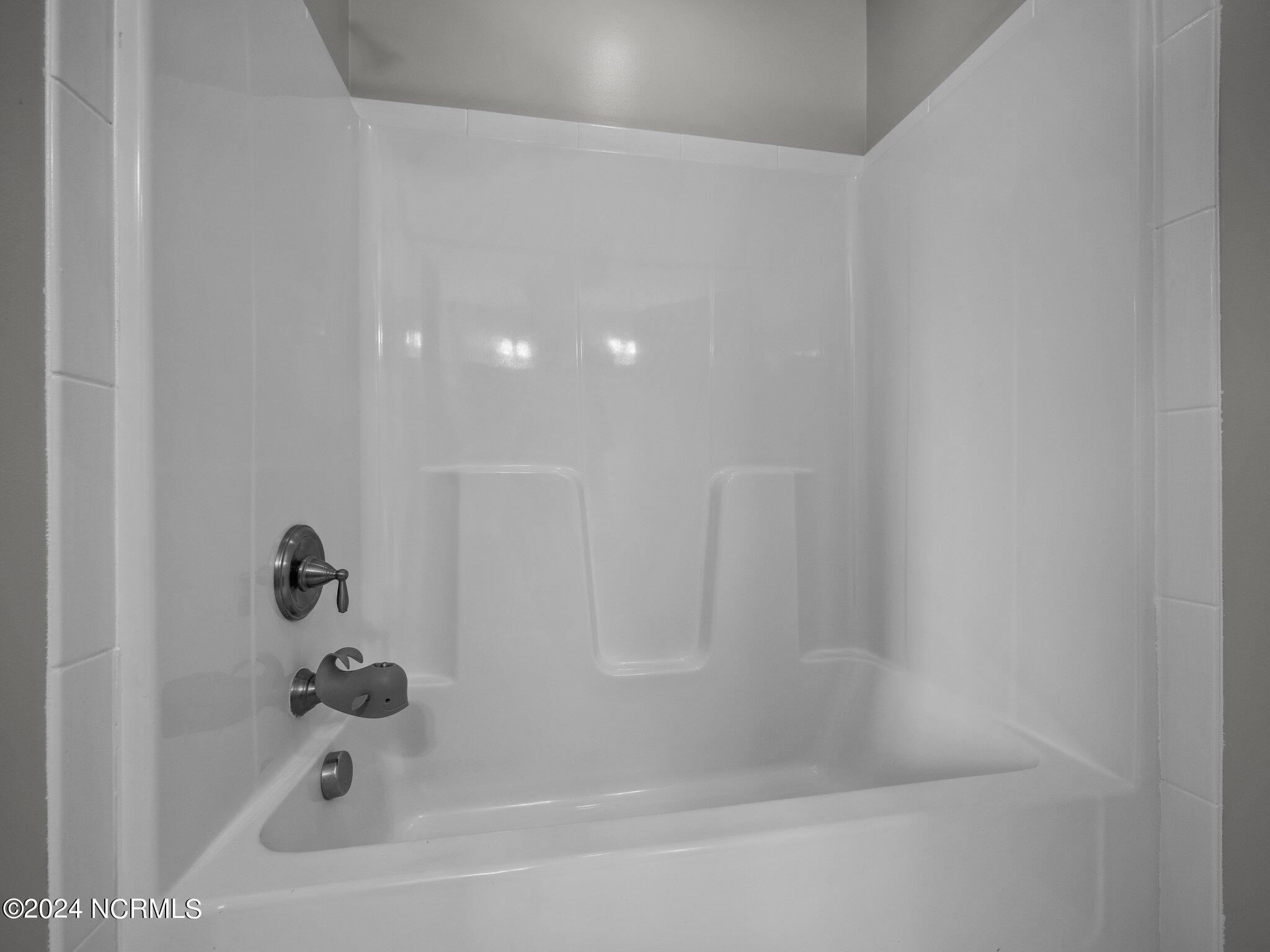 509 Romper Road Sneads Ferry, NC 28460 - Photo 25 of 42 Jack & Jill Bathroom # 2