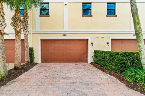 $880,000 | 7115 Edison Place, Palm Beach Gardens, FL 33418