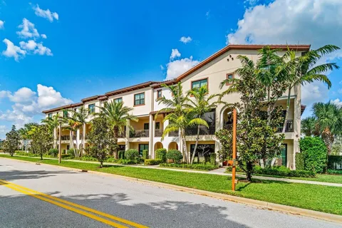 $880,000 | 7115 Edison Place, Palm Beach Gardens, FL 33418