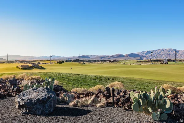 $985,000 | 1400 East Black Desert Drive, Unit 12126, Ivins, UT 84738
