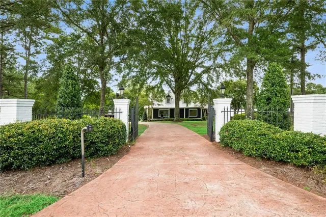 $895,000 | 21176 Sylvest Road, Franklinton, LA 70438