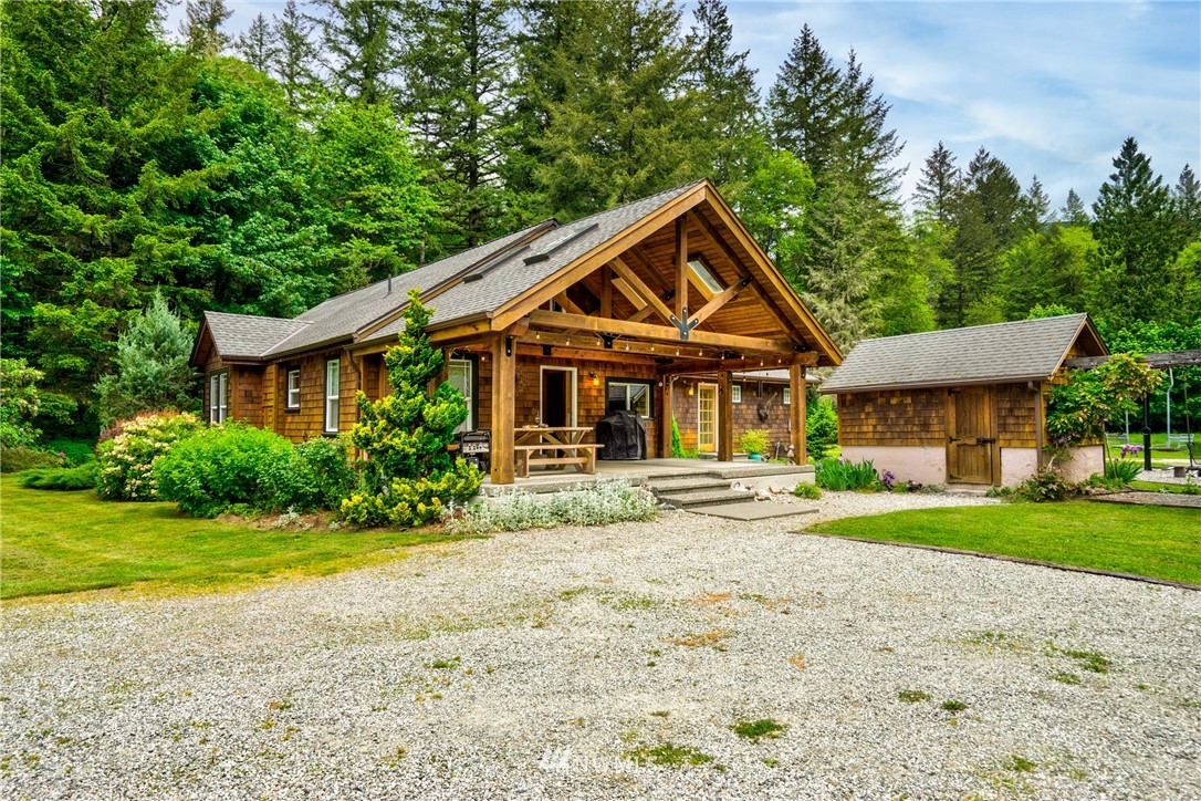 48404 Yeager Road Concrete, WA 98237 - Photo 2 of 24 Gallery Image 2