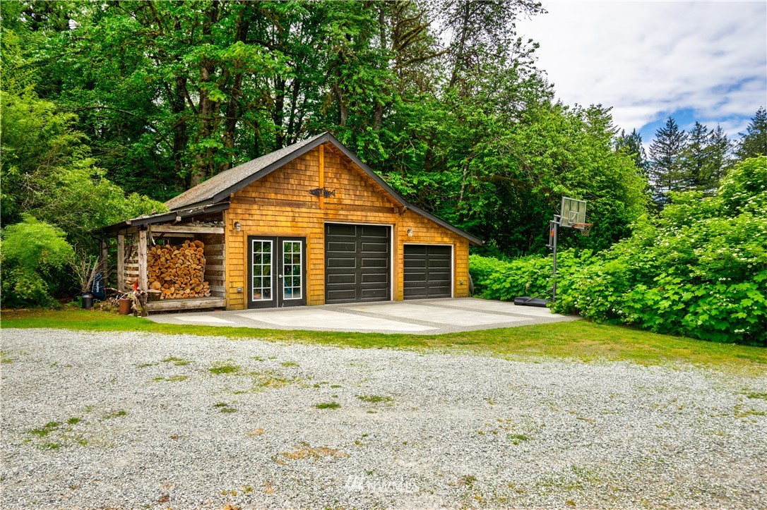 48404 Yeager Road Concrete, WA 98237 - Photo 5 of 24 Gallery Image 5