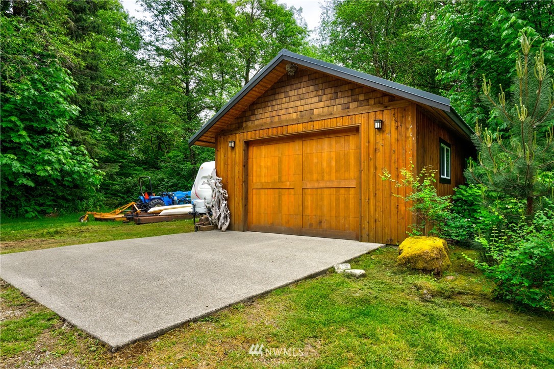 48404 Yeager Road Concrete, WA 98237 - Photo 6 of 24 Gallery Image 6
