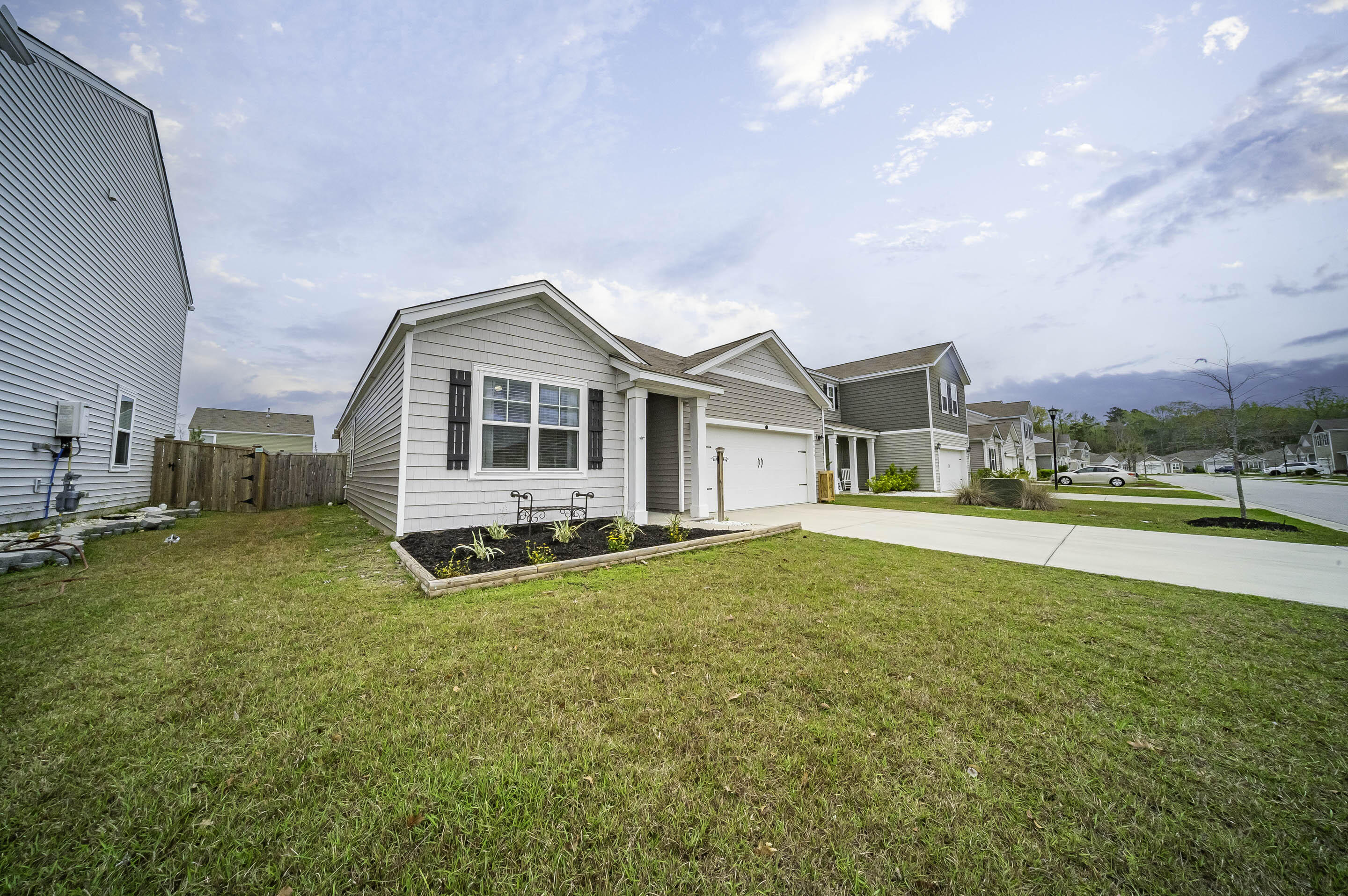 9644 Brandishing Road Ladson, SC 29456 - Photo 4 of 57 JDH_8936