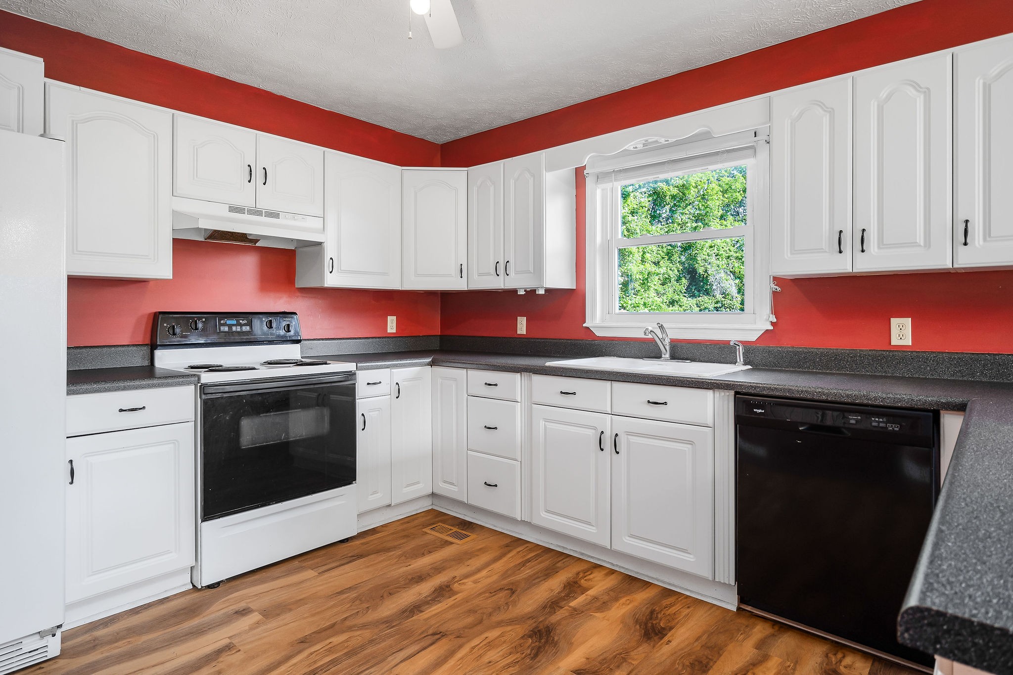 5177 Shellsford Road McMinnville, TN 37110 - Photo 10 of 51 Gallery Image 10