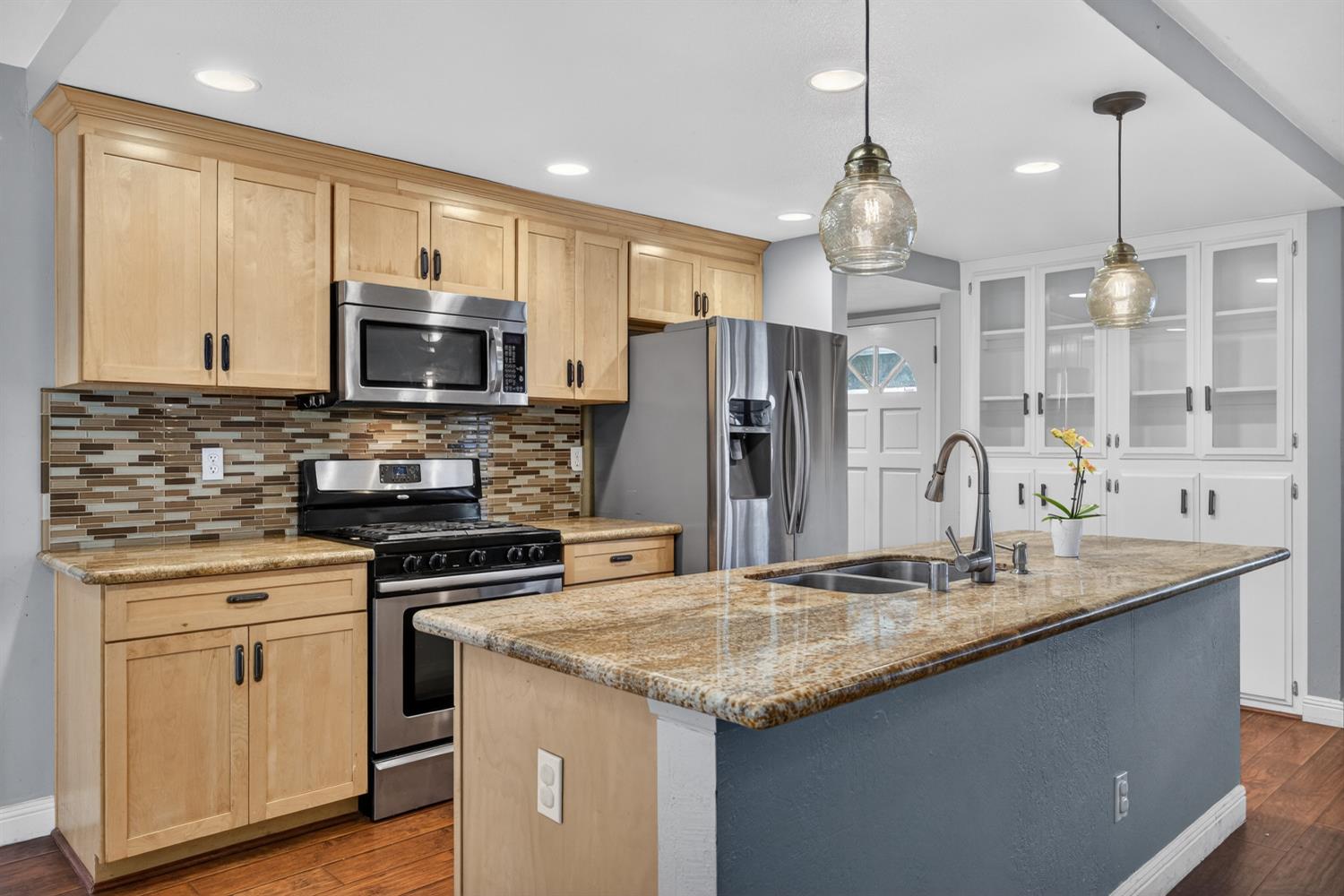 5267 Ridgevale Way Fair Oaks, CA 95628 - Photo 11 of 58