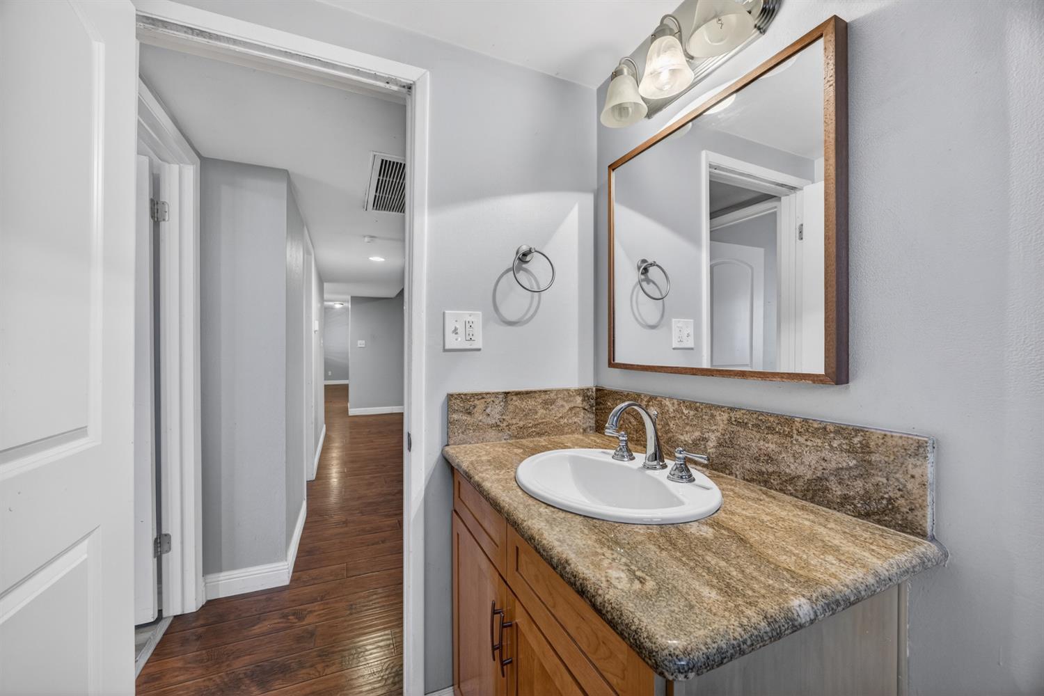 5267 Ridgevale Way Fair Oaks, CA 95628 - Photo 31 of 58