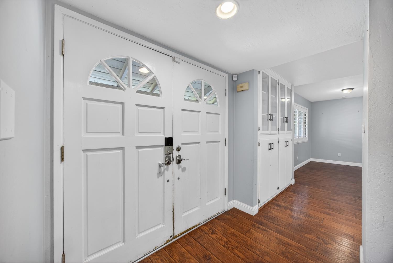 5267 Ridgevale Way Fair Oaks, CA 95628 - Photo 5 of 58