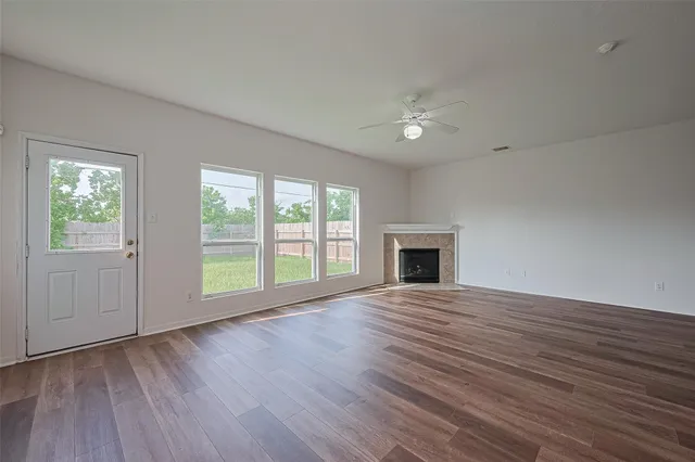 $285,000 | 9514 Barr Spring Drive, Humble, TX 77396