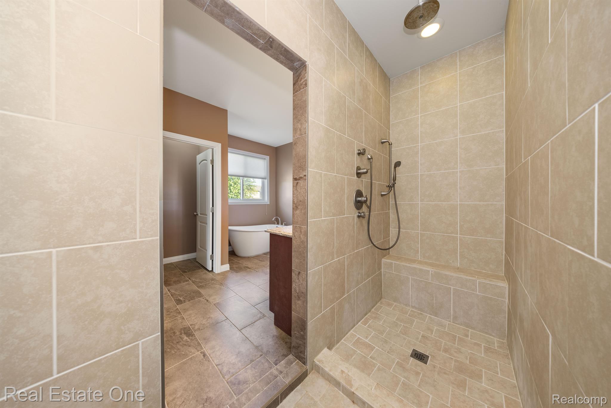 630 Lockmoore Court Rochester, MI 48307 - Photo 27 of 65 Gallery Image 27