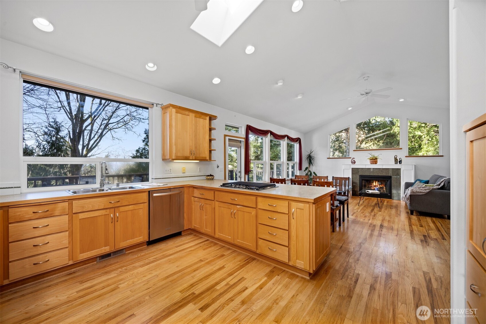 4203 Harrison Street Bellingham, WA 98229 - Photo 12 of 40 Gallery Image 12