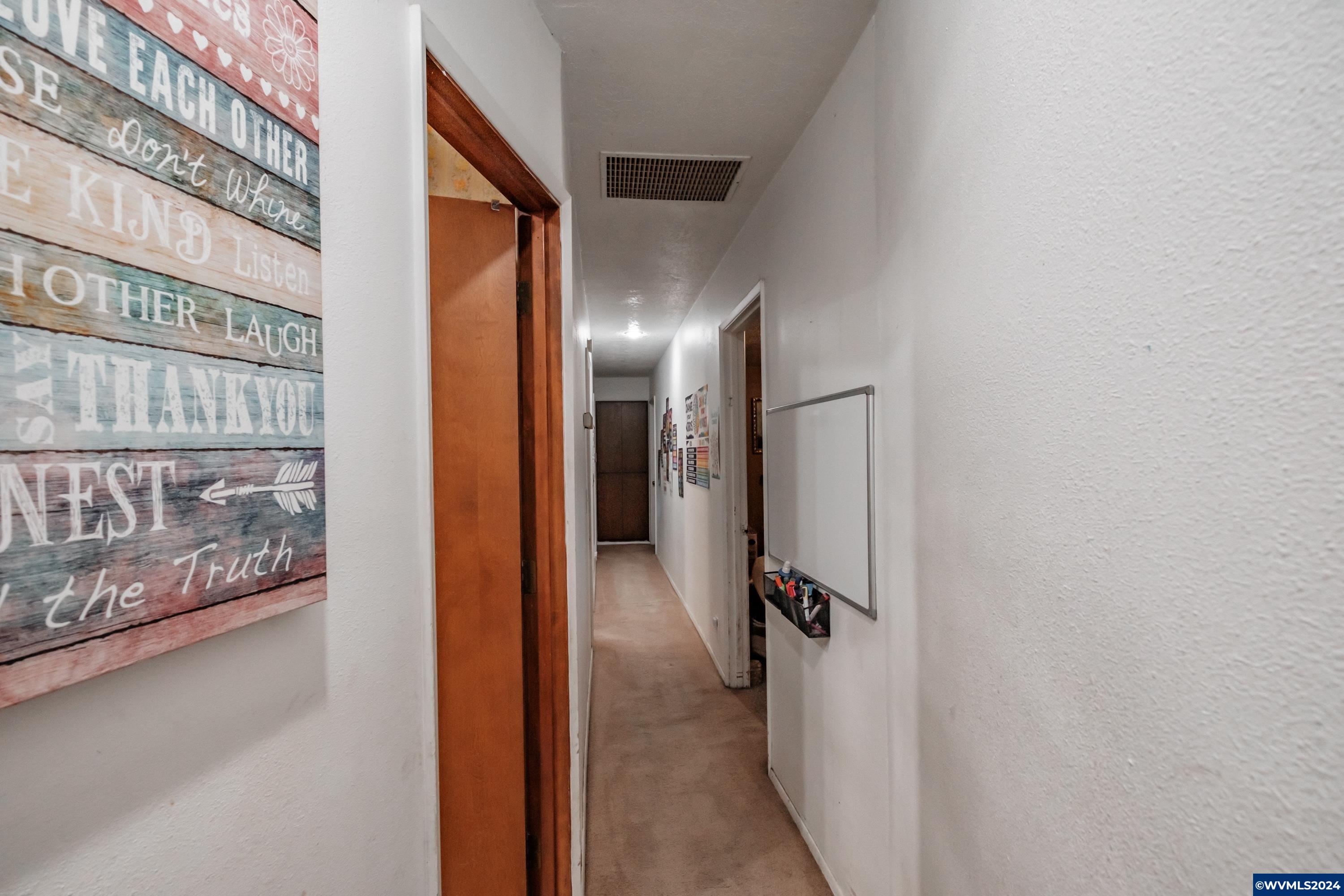 4550 Knox Butte Road East Albany, OR 97322 - Photo 15 of 49 a view of a hallway with a room