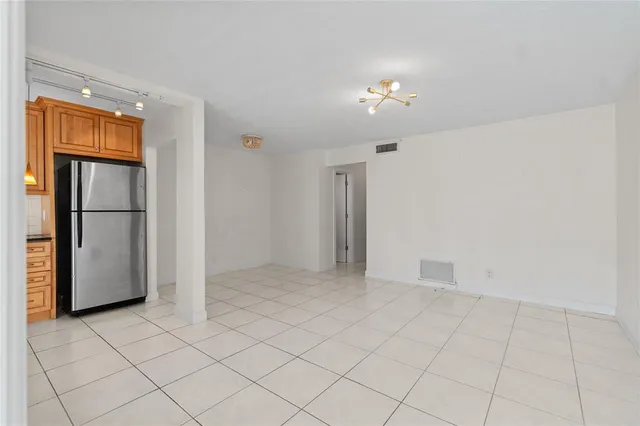 $166,000 | 1439 South Ocean Boulevard, Unit 317, Lauderdale-by-the-Sea, FL 33062