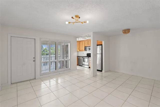 $166,000 | 1439 South Ocean Boulevard, Unit 317, Lauderdale-by-the-Sea, FL 33062
