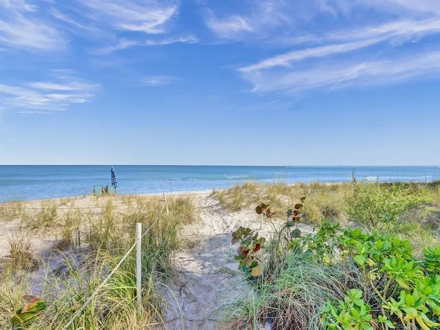 $166,000 | 1439 South Ocean Boulevard, Unit 317, Lauderdale-by-the-Sea, FL 33062