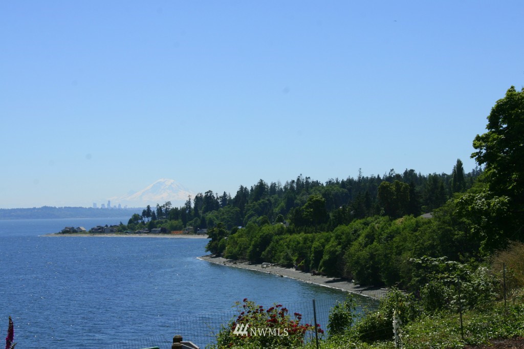 23670 Jefferson Point Road Northeast Kingston, WA 98346 - Photo 1 of 20 Gallery Image 1