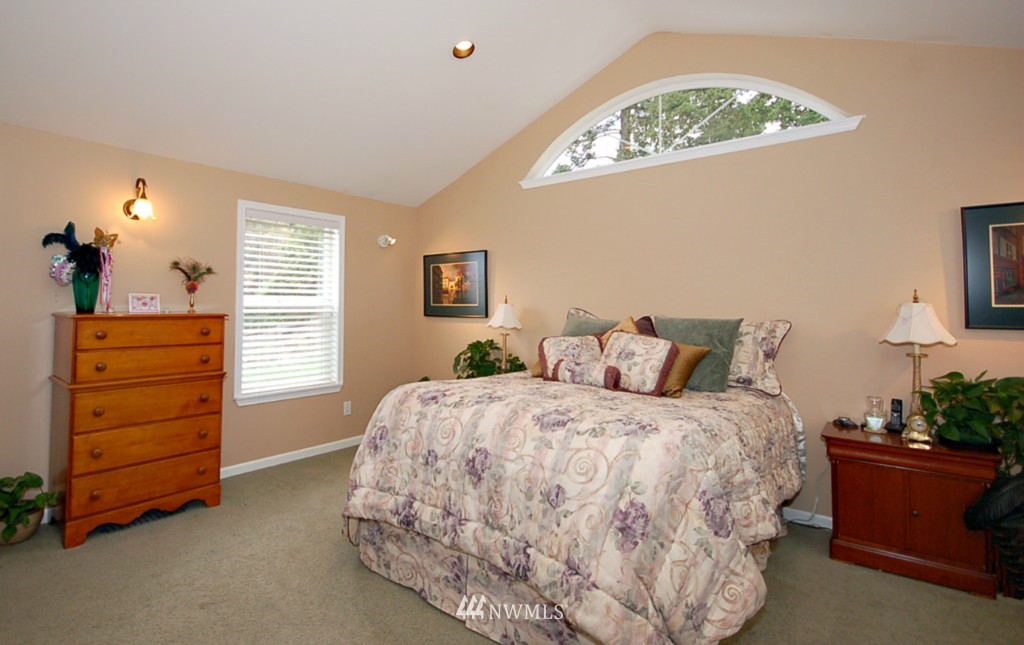 23670 Jefferson Point Road Northeast Kingston, WA 98346 - Photo 10 of 20 Gallery Image 10