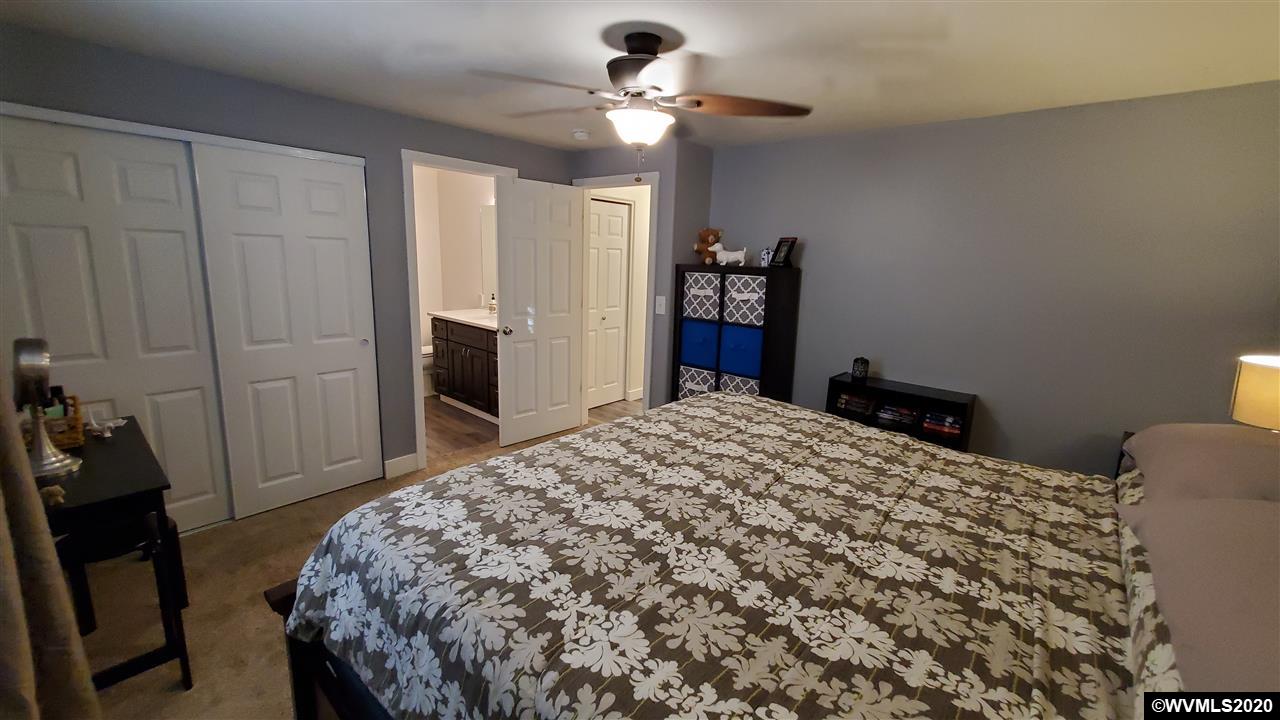 5358 Holly Loop Southeast Turner, OR 97392 - Photo 28 of 42