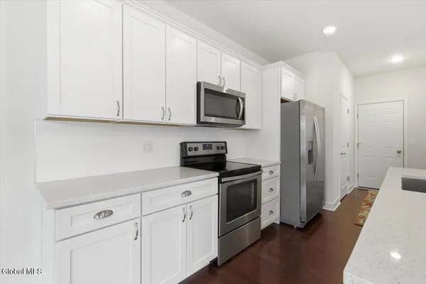 $360,000 | 86 Lona Lane, East Greenbush, NY 12144