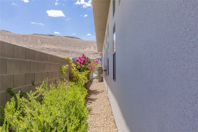 $6,900 | 5192 Rock Daisy Drive, Las Vegas, NV 89135