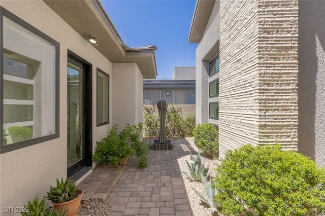 $6,900 | 5192 Rock Daisy Drive, Las Vegas, NV 89135