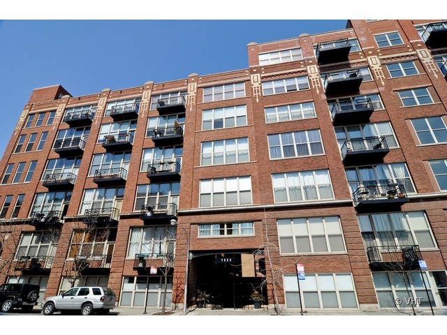 1500 West Monroe Street, Unit 112 Chicago, IL 60607 - Photo 1 of 6