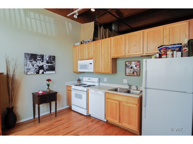 1500 West Monroe Street, Unit 112 Chicago, IL 60607 - Photo 3 of 6