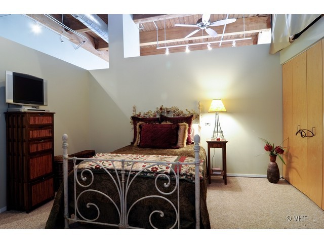 1500 West Monroe Street, Unit 112 Chicago, IL 60607 - Photo 4 of 6